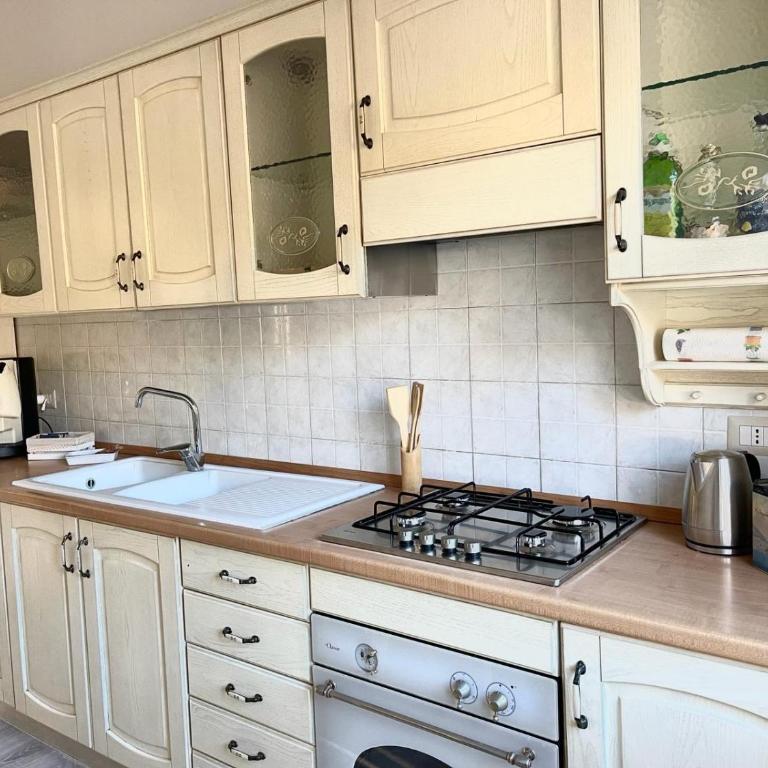 GoodAngel House - Appartamento con 2 Camere da Letto - 13