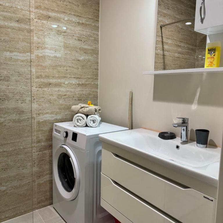 Cozy sea view apt with garage - Apartman sa 1 Spavaćom Sobom - 3