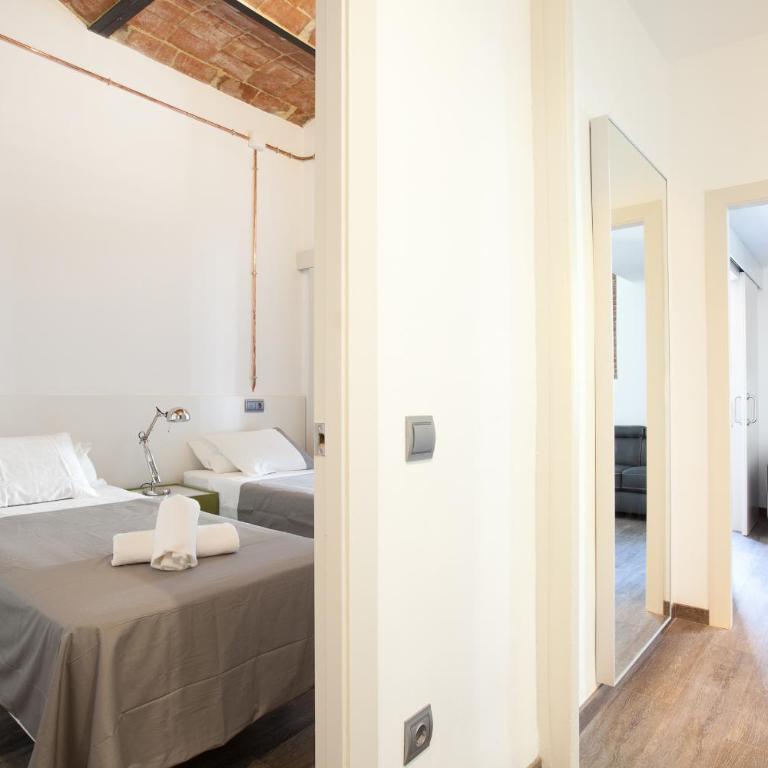 AB Paral·lel Spacious Apartments - Six-Bedroom Apartment - 11