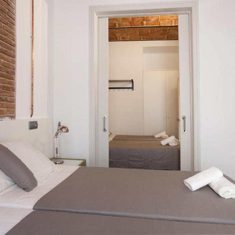 AB Paral·lel Spacious Apartments - Six-Bedroom Apartment - 12