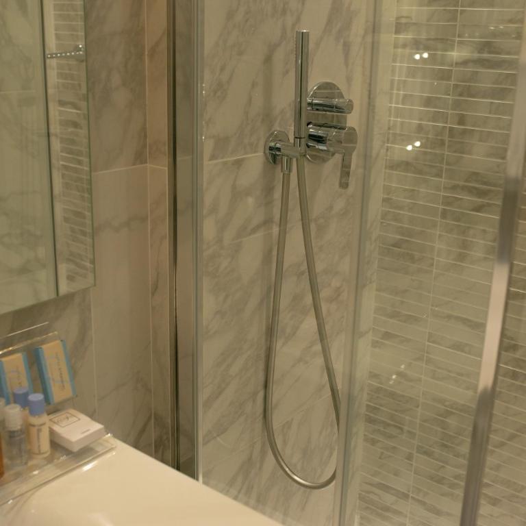 Stendhal Luxury Suites - Camera Deluxe Matrimoniale/Doppia con Letti Singoli - 9