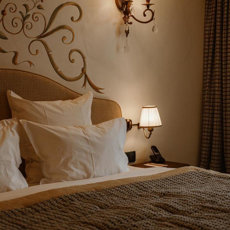 Hôtel de la Loze - Double Room, No view, No balcony - 7