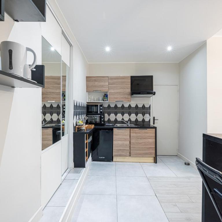Le GRAND JEAN - CENTRAL PRES GARE ET TRAM - supermarchés - WIFI - 3 Person - Appartement 1 Chambre - 20