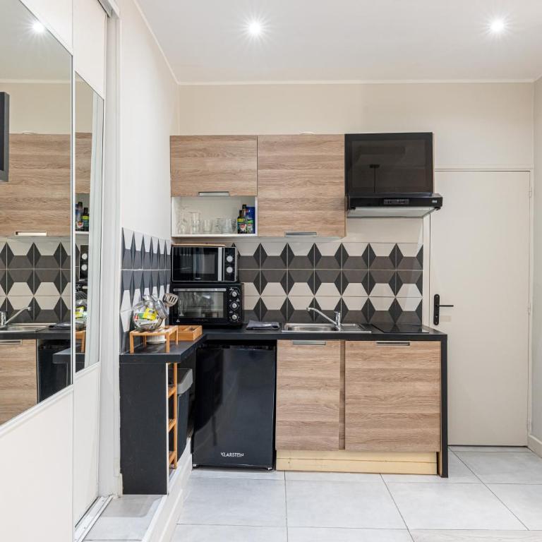Le GRAND JEAN - CENTRAL PRES GARE ET TRAM - supermarchés - WIFI - 3 Person - Appartement 1 Chambre - 12