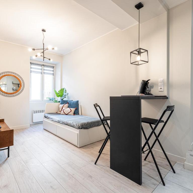 Le GRAND JEAN - CENTRAL PRES GARE ET TRAM - supermarchés - WIFI - 3 Person - Appartement 1 Chambre - 8