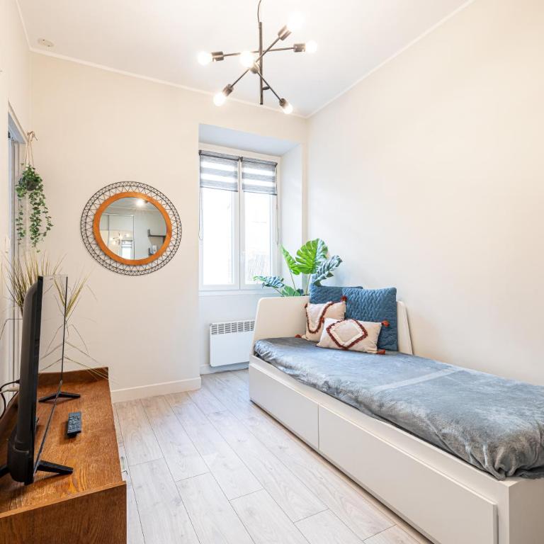 Le GRAND JEAN - CENTRAL PRES GARE ET TRAM - supermarchés - WIFI - 3 Person - Appartement 1 Chambre - 11