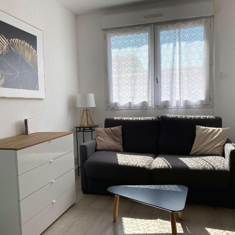 Charmant T2 au cœur du village avec garage, balcon ensoleillé et wifi à Balaruc-les-Bains. - FR-1-553-183 - Apartment - 4