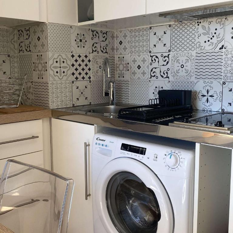 T1 Mezzanine Climatisé avec Parking et Wifi à Balaruc-les-Bains - FR-1-553-215 - Appartement - 9