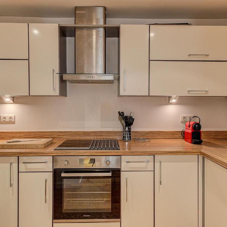 Apartment Biolay, Alpes Agency, Central Chamonix, Sleeps 6 - Appartement - 17