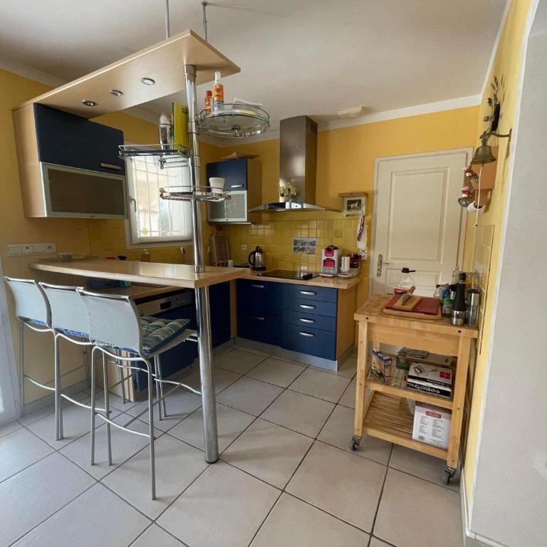 Villa St Cyprien piscine privée vélos wifi - Villa con Piscina Privata - 25