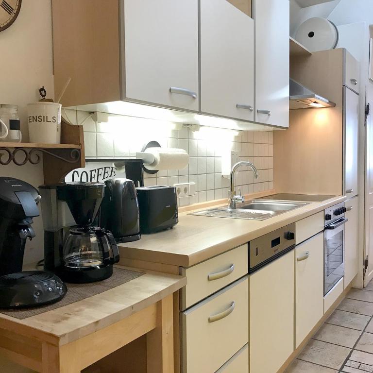 Ferienwohnung Am Stadtpark - Charmant, seenah, zentral in historischem Gebäude - Appartamento con 1 Camera da Letto - 8