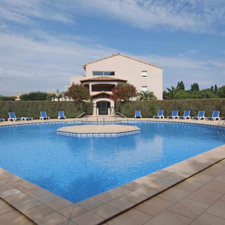 APPARTEMENT T3 AVEC TERRASSES et PISCINE SAINT CYPRIEN - Appartement - 1