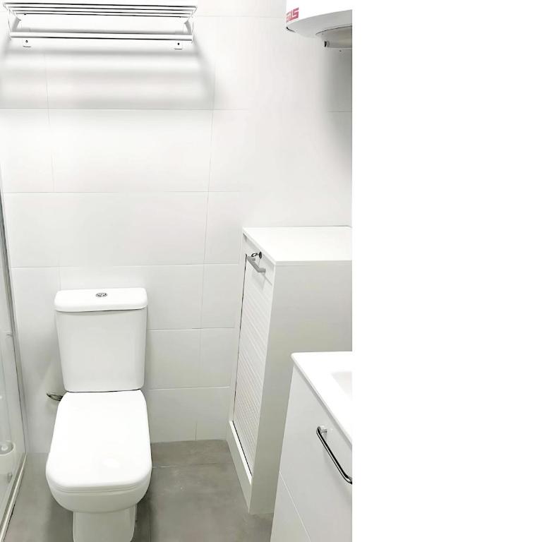 Estudio en el Corazón de Valencia al lado Catedral - Apartment with Shower - 7
