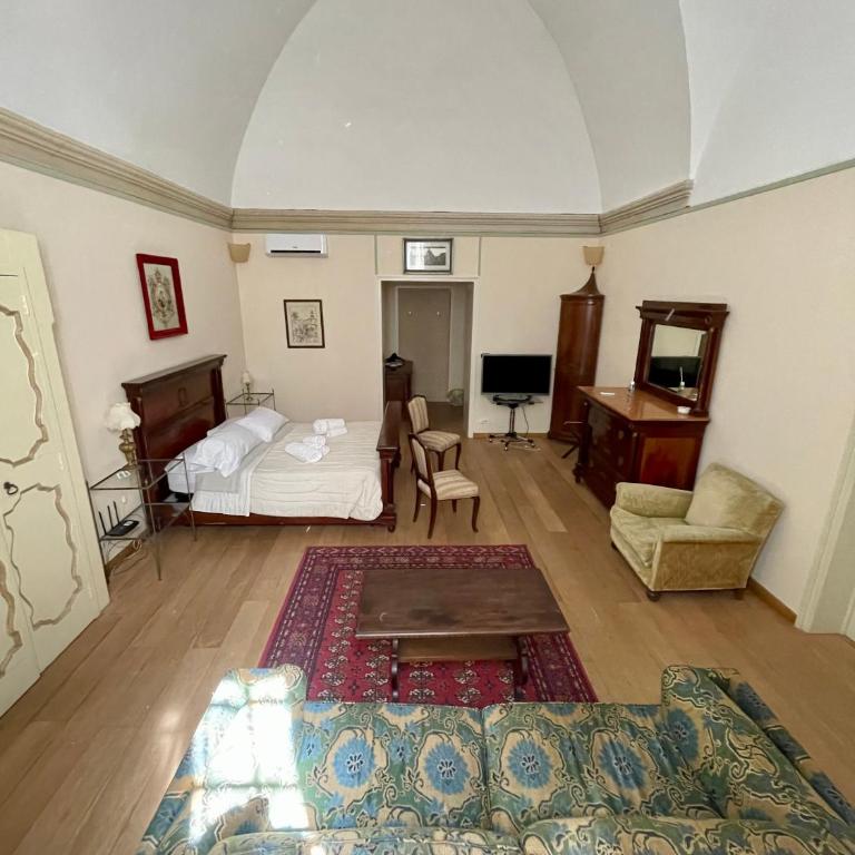 4 Balconi rooms- Dimora Arditi B&B - Camera Quadrupla Classic - 12