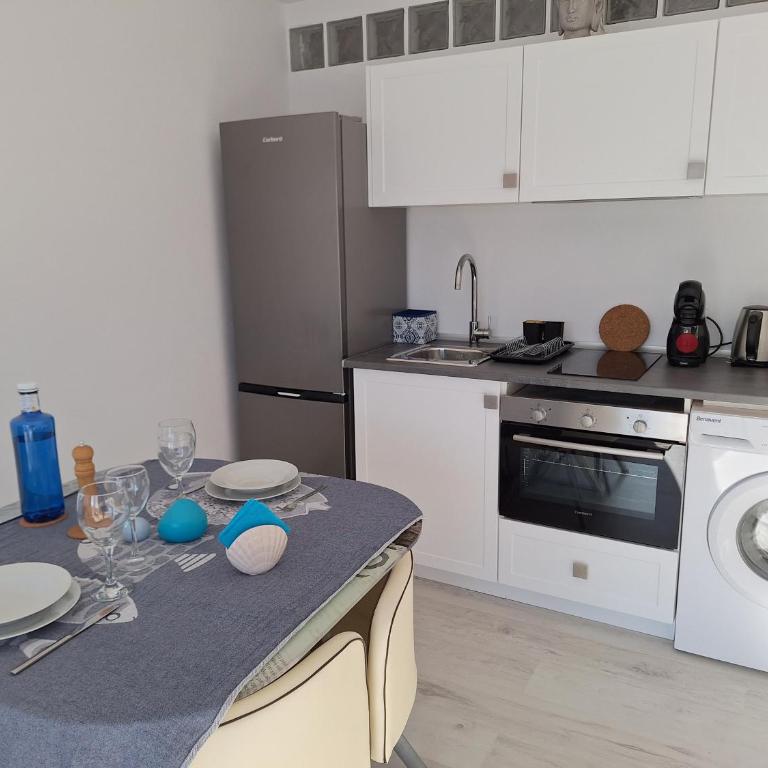 Superb Seaview Apartment Duquesa Port - Apartamento de 1 dormitorio - 6