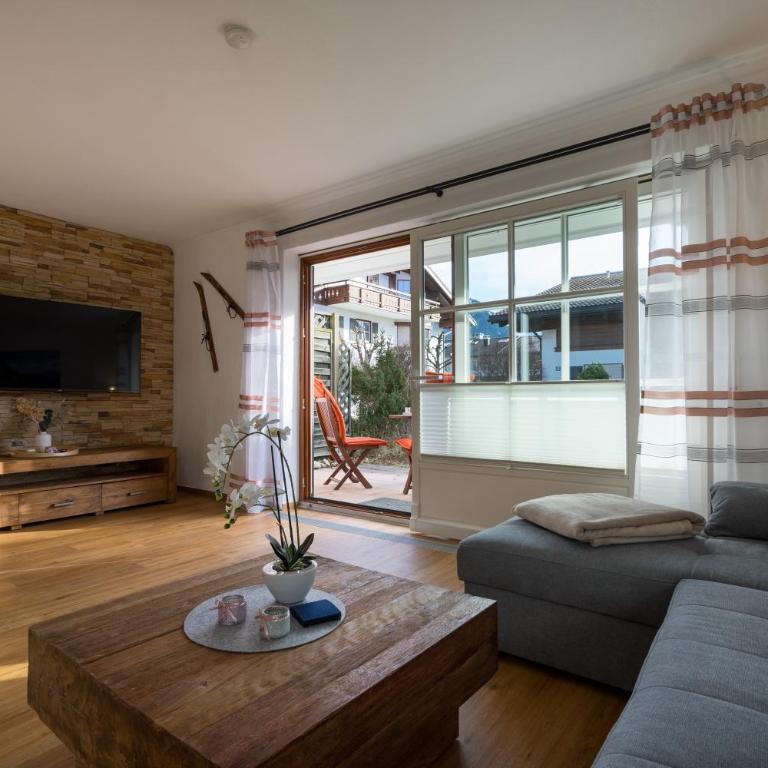 Ferienwohnungen Alpentraum - TraumZeit - One-Bedroom Apartment - 1