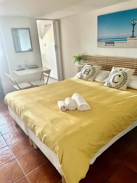 HomeClass Mercantile - One-Bedroom House - 6