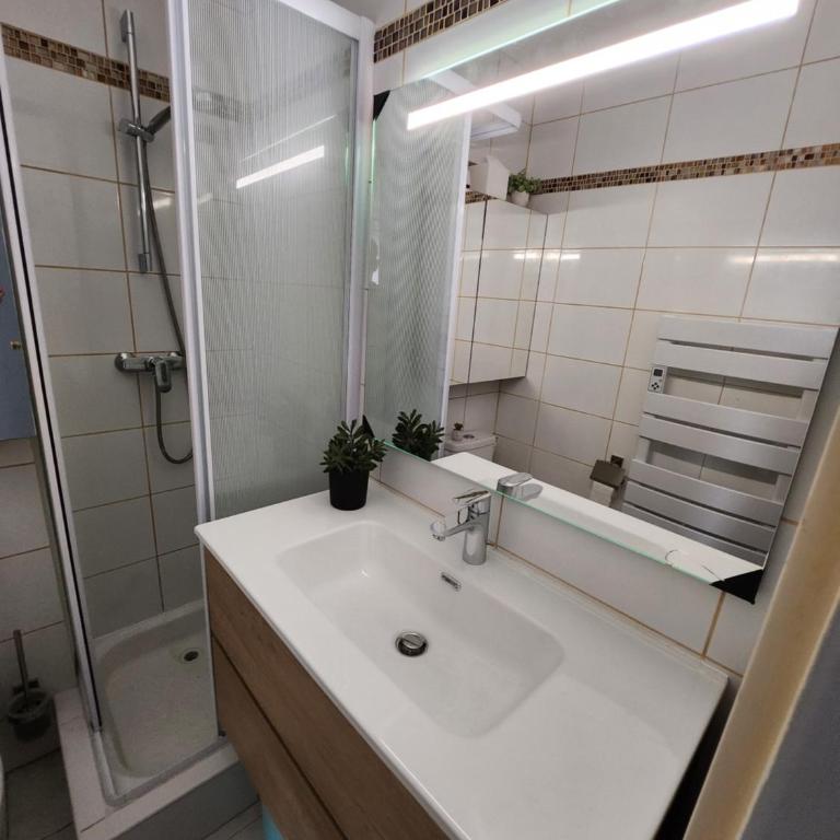 STUDIO de VACANCES FREJUS PLAGE - Appartement 1 Chambre - 7