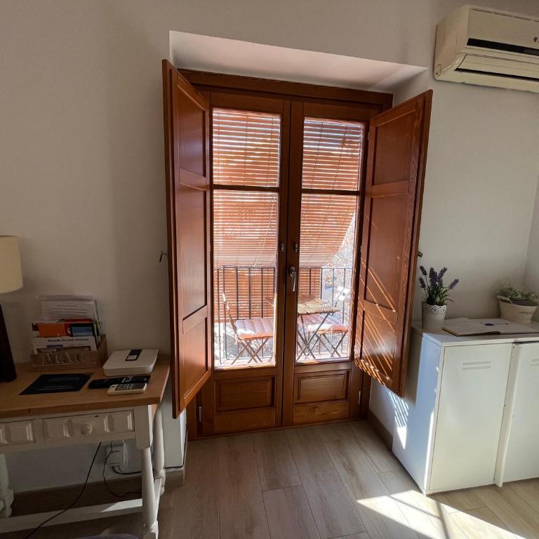 Fantastico Apartamento Suite en centro de Granada - Apartment with Terrace - 9