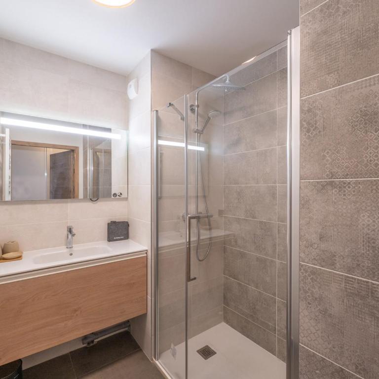 Bel appartement 6 pers, proche pistes, WiFi, animaux acceptés - FR-1-645-46 - Appartement - 9