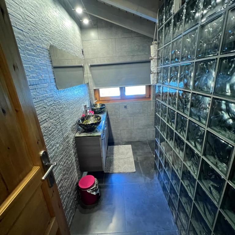 Superbe chalet 12 personnes vue imprenable 2nuits min - Chalet - 25