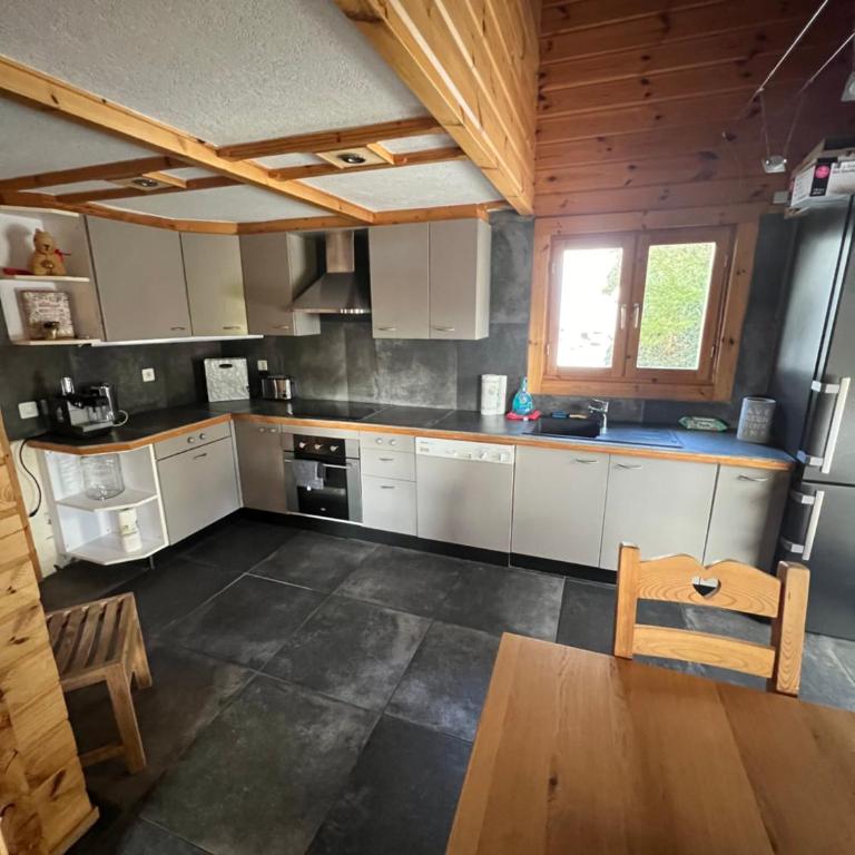 Superbe chalet 12 personnes vue imprenable 2nuits min - Chalet - 11