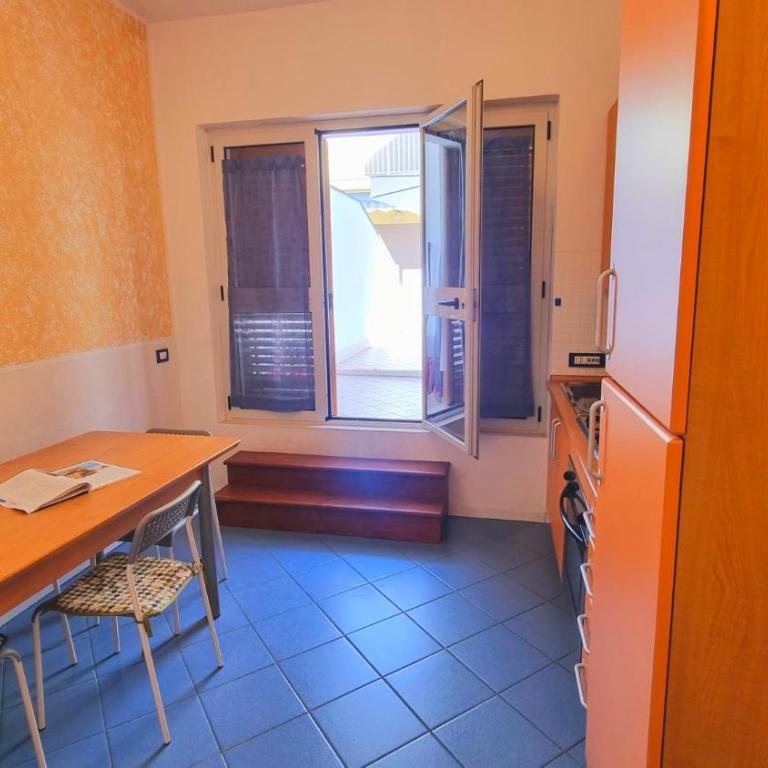 MARZIO - appartamenti con terrazzo, posto auto e spiaggia - Appartamento con Terrazza - 2