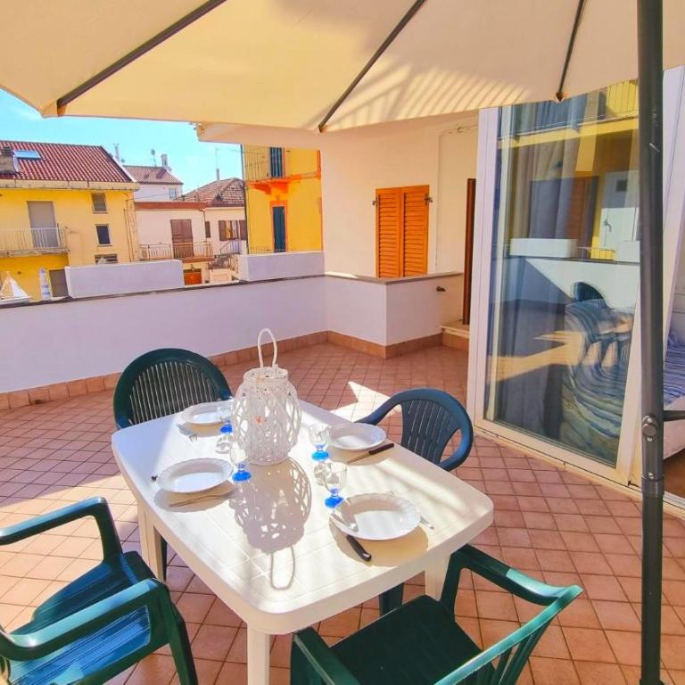 MARZIO - appartamenti con terrazzo, posto auto e spiaggia - Appartamento con Terrazza - 11