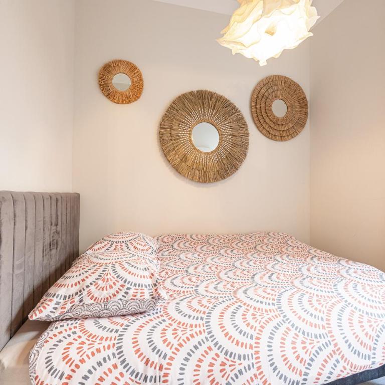 Le PETIT JEAN- CENTRAL PRES GARE ET TRAM - supermarchés - WIFI - - Appartement 1 Chambre - 15