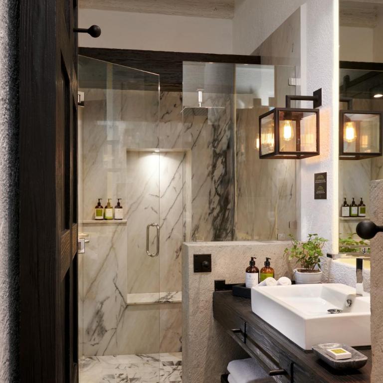 H21 Hospedaje Boutique - Suite con cama extragrande - 7