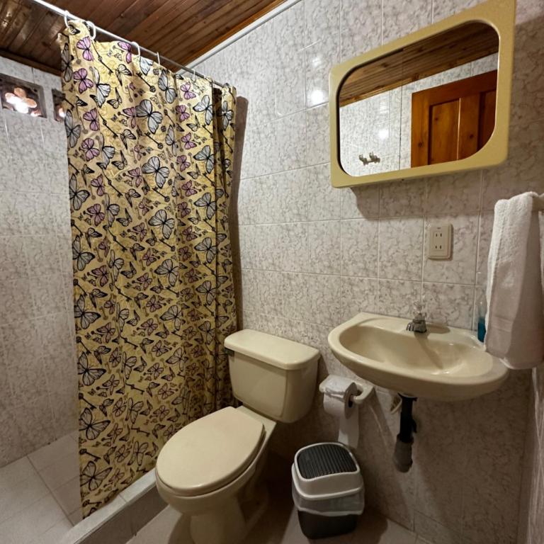 Finca La Toscana - Family Room with Private Bathroom - 5