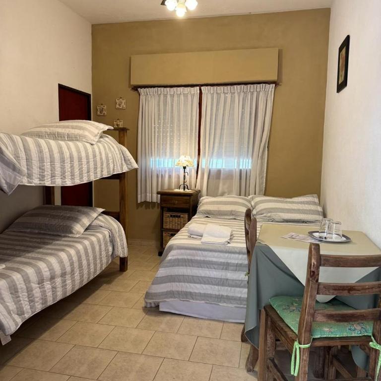 Hotel Albert - Quadruple Room - 5