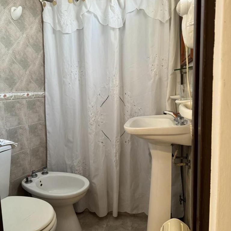 Hotel Albert - Quadruple Room - 1