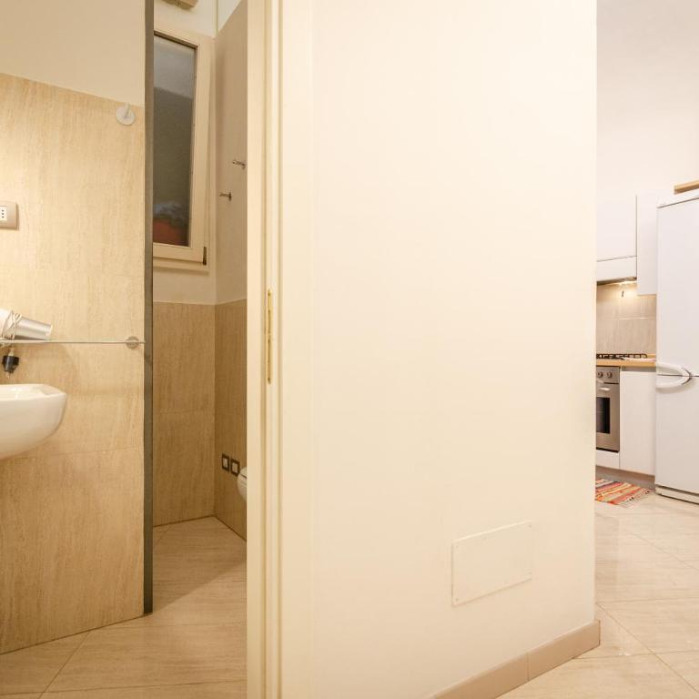 Margherita Suite - One-Bedroom Apartment - 12