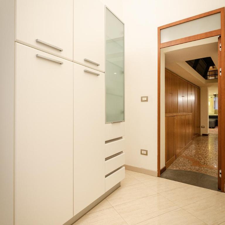 Margherita Suite - One-Bedroom Apartment - 11