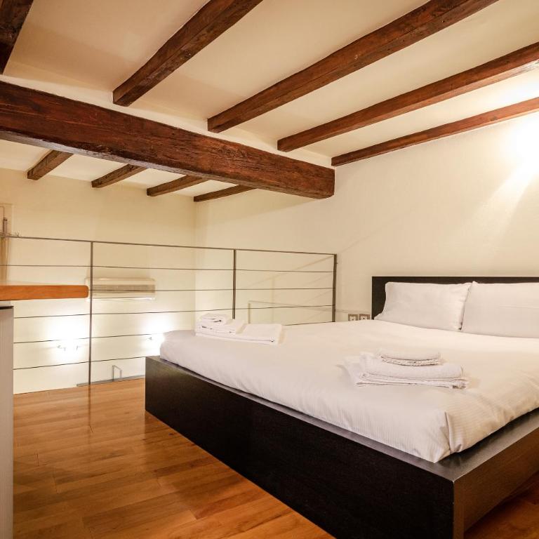 Margherita Suite - One-Bedroom Apartment - 29