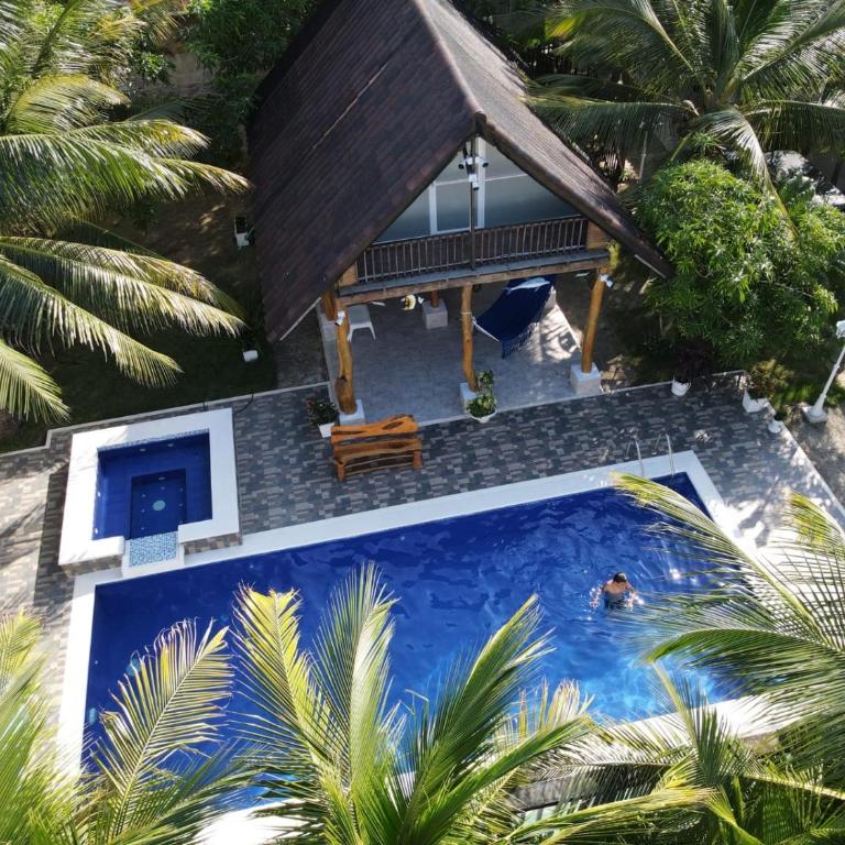 Sharick Beach House - Six-Bedroom House - 13