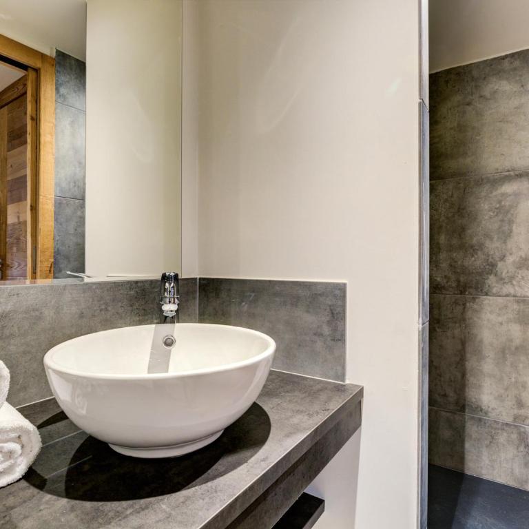 Chalet spacieux au cœur de la station, 10 pers, animaux acceptés - Three-Bedroom Chalet - 11
