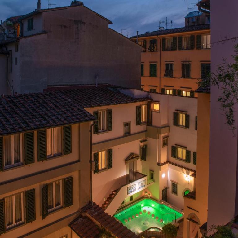 Rivoli Boutique Hotel - Family Room - 6