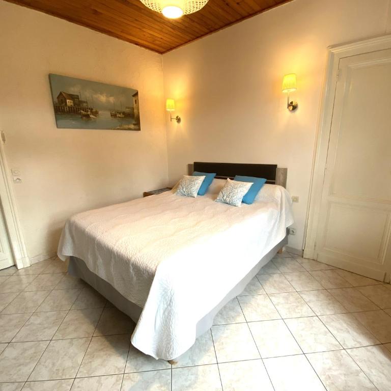 MAISON FLEURIE quartier calme - Maison 2 Chambres - 19