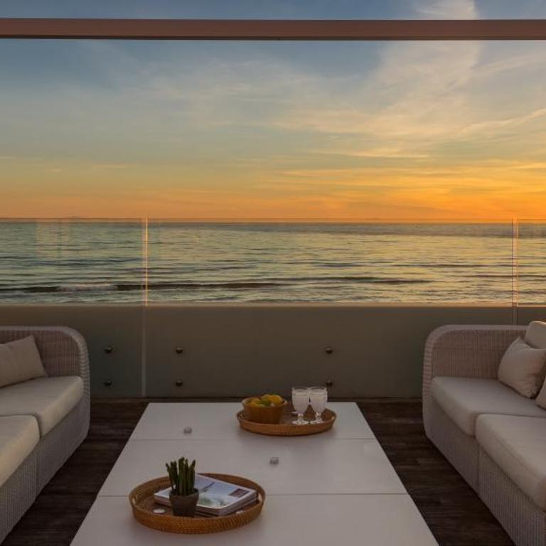 Frontline 6 BDRM Luxury Villa w Beach Access - Villa - Beach Front - 37