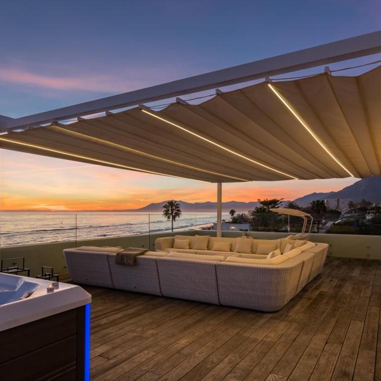 Frontline 6 BDRM Luxury Villa w Beach Access - Villa - Beach Front - 38