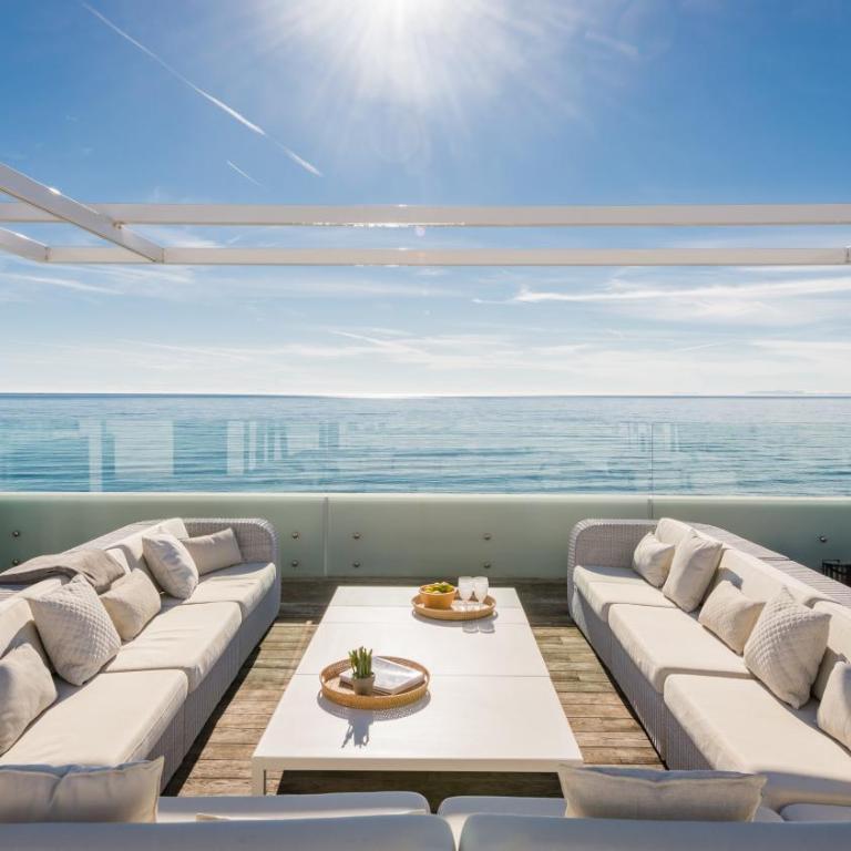 Frontline 6 BDRM Luxury Villa w Beach Access - Villa - Beach Front - 8