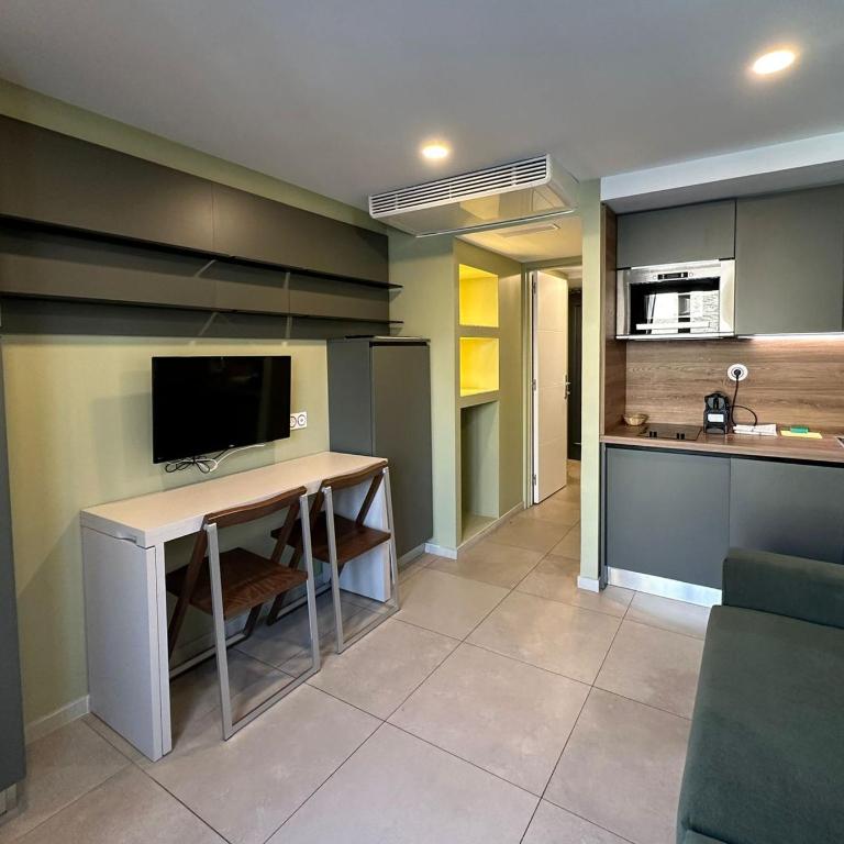 MULTIRESIDENCE L'ELYSEE Paris - Superior Apartment - 9
