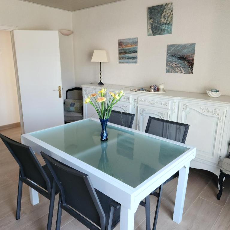 Séjour apaisant avec piscine à Andernos-les-Bains - Maison de Vacances - 4