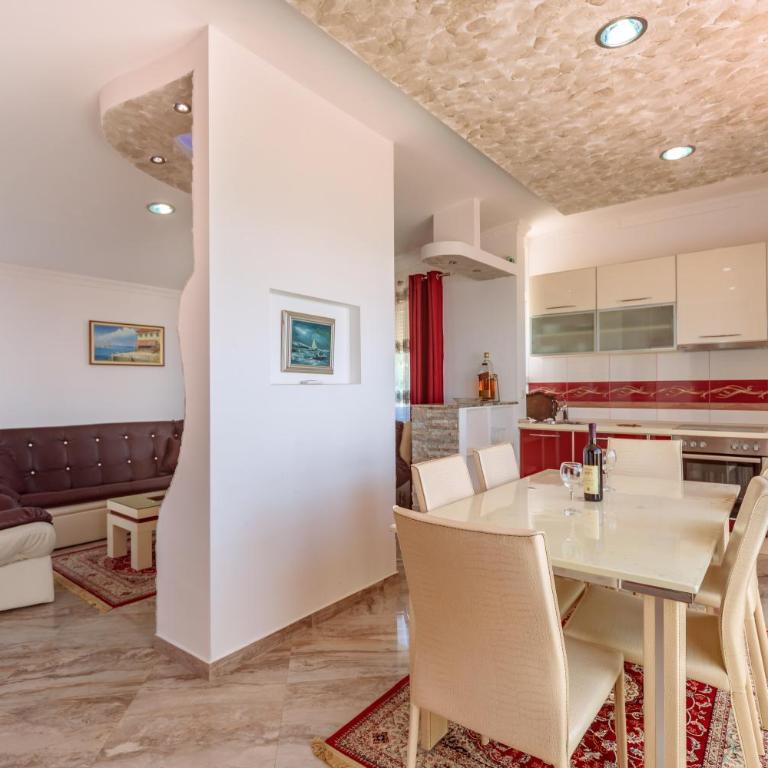 Ani Lux - Deluxe Suite with Sea View - 2