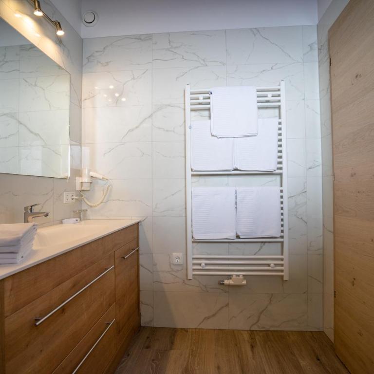 Alpenhof Chalets - Maisonette - 15