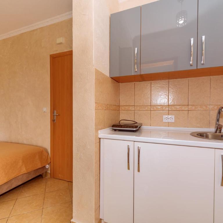 Ani Lux - Triple Room - 2