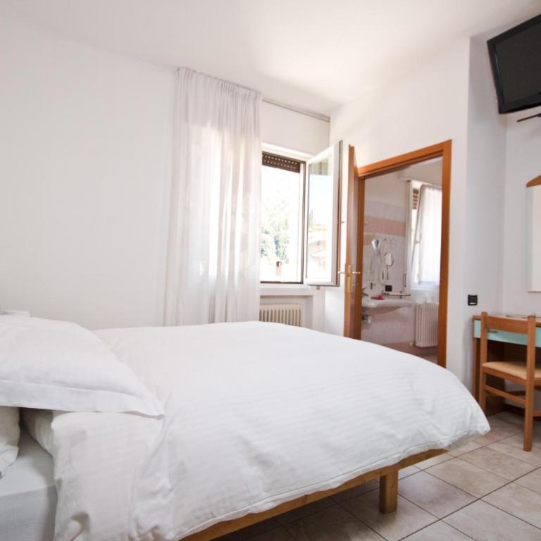 Hotel Martinelli - Dreibettzimmer - 5