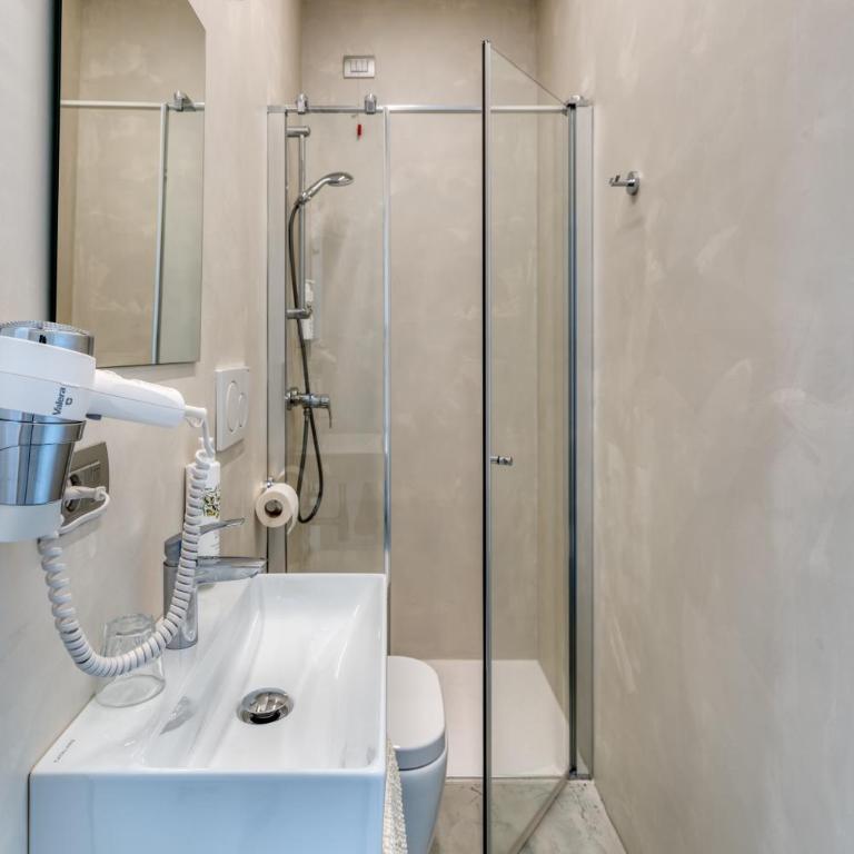 Hotel Martinelli - Doppelzimmer mit Balkon - 5